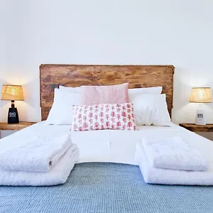  Apartment Dona Marqueza - Wifi, Ac, & Centro 350m